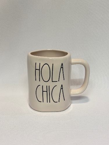 Taza Rae Dunn “Hola chica”