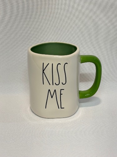 Taza Rae Dunn