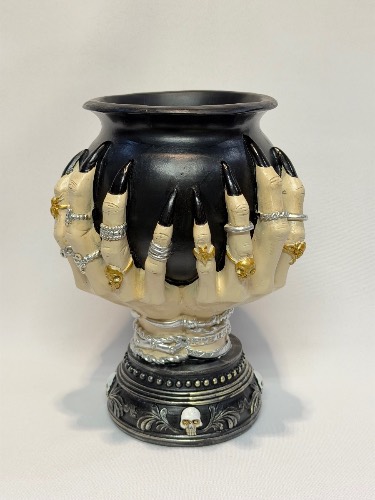 Caldero Decorativo con Manos de Bruja